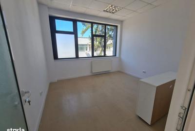 Spațiu comercial, de 23 mp, în Nord - 2