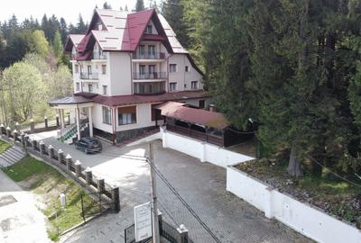 Spațiu comercial, de 1,000 mp, în Predeal - 1