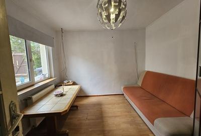 Casa 4 camere - curte 400mp Sector 4 - Luica -Giurgiului -Piata Resita Casa 4 camere - curte 400mp Sector 4 - Luica -Giurgiului -Piata Resita - 11