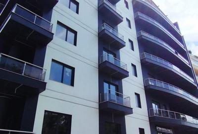 Apartament cu 4 camere semidecomandat în Herăstrău - 13