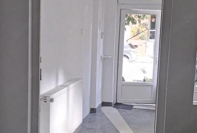 Spațiu comercial, de 21 mp, în Central - 2
