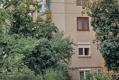 Apartament cu 3 camere semidecomandat în Decebal - 3