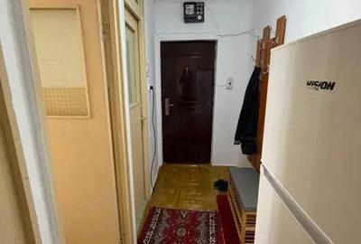 Garsonieră decomandată în Rovine - 5