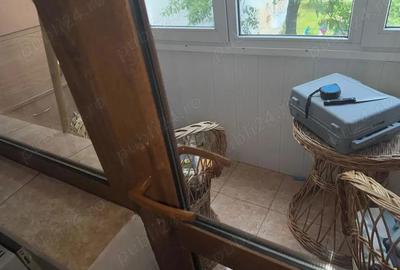 De inchiriat etaj 2 renovat , parcare - 11