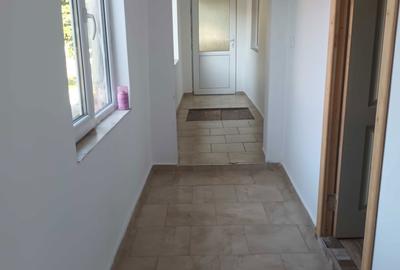 Casă cu 4 camere în Central - 1