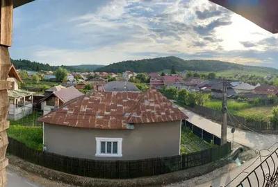 Casă cu 6 camere în Ocnița - 8
