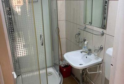 Apartament cu 3 camere semidecomandat în Central - 5