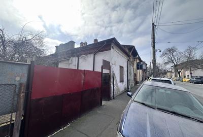 Casă individuală cu 2 camere cu Canalizare în Calea Plevnei