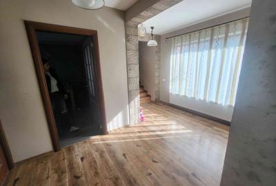 Casă cu 3 camere cu Teren 300 Mp în Gherăiești - 11