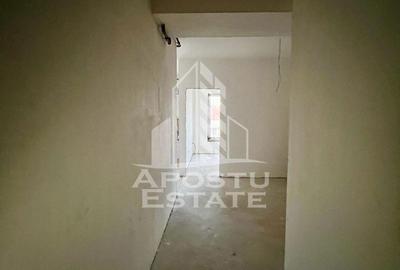 Apartament cu 3 camere nou,etaj intermediar,centrala proprie,zona Alfa - 3