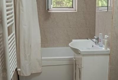 Vand ap renovat complet - raport calitate/pret excelent, direct proprietar - 1