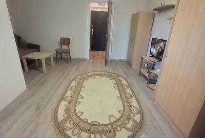 Garsonieră semidecomandată în Titan