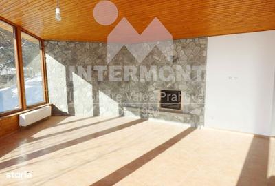 Casă cu 4 camere cu Teren 1600 Mp în Central - 10