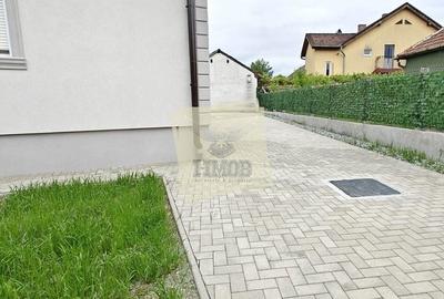 Casă cu 3 camere cu Teren 454 Mp în Valea Aurie