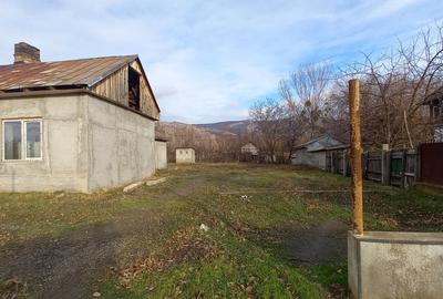 Vand cladire si teren com Greci zona turistica Muntii Macin - 6