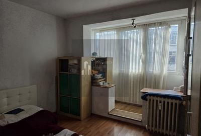 Apartament cu 2 camere semidecomandat, mobilat în Berceni