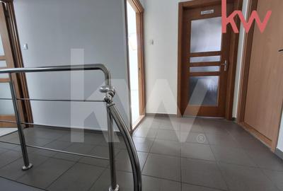 Birou, de 400 mp, în 1 Mai - 11