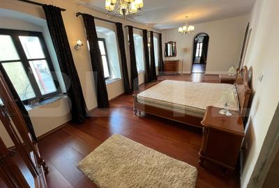 Apartament cu 2 camere, 130 mp, zona Centru Istoric - 4