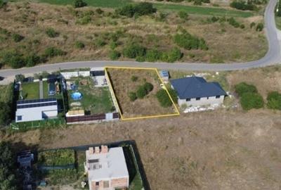 Spațiu comercial, în Cornetu