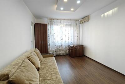 Apartament cu 3 camere decomandat în Obor
