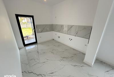 Casă cu 3 camere decomandat cu Teren 330 Mp în Moșnița Nouă - 4