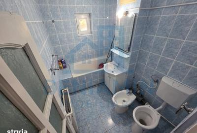 Apartament cu 3 camere decomandat în 1 Mai - 4