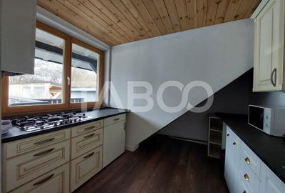 Casa prima inchiriere 120 mp 3 camere 2 bucatarii 2 bai zona Gusterita - 2