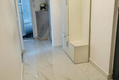 Apartament cu 2 camere decomandat în Exterior Vest