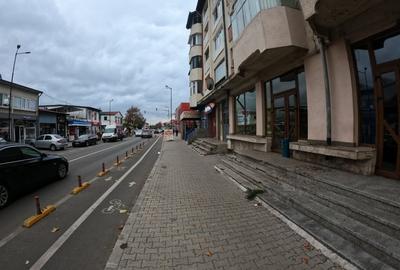 Spatiu Comercial de Inchiriat 70 mp, Fatada din Sticla, Zona Centrala! - 13