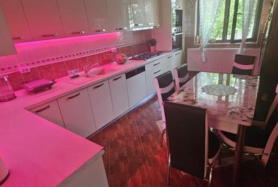 Casă cu 4 camere în Central - 2