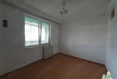 Apartament cu 5 camere decomandat în Sud - 1
