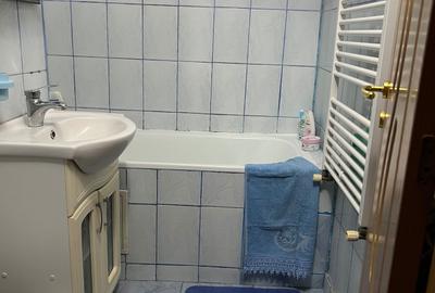 Apartament cu 3 camere semidecomandat în Central - 8