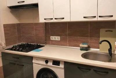 Garsonieră decomandată în Lipovei