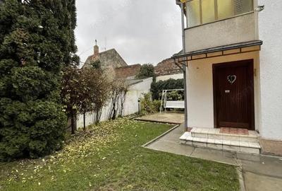 Casă cu 3 camere cu Teren 300 Mp în Titulescu - 3