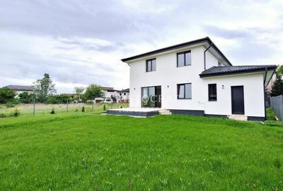 Vila 5 camere cu garaj langa Paradisul Verde - 6