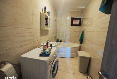 Casă cu 3 camere cu Teren 267 Mp în Malu Mare