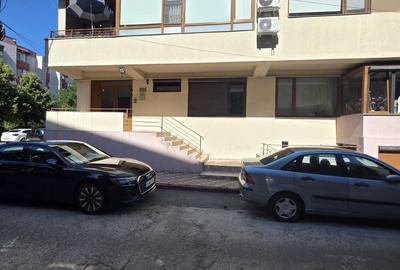 Apartament cu 3 camere în 13 Septembrie - 13