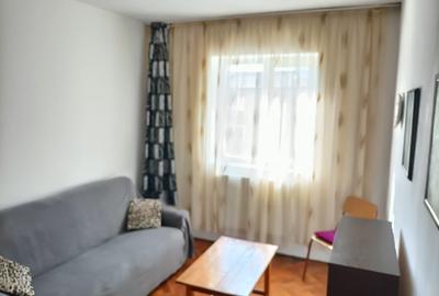 Apartament cu 2 camere semidecomandat în Micro 9 - 8
