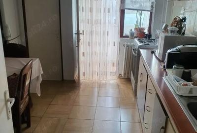 Vand 3 apartamente Dragasani - 2