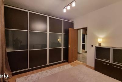 Apartament cu 3 camere în Central - 2