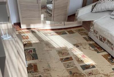 Apartament cu 3 camere decomandat în Central - 2