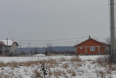 Teren de 688 mp, în Gepiu - 3