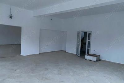 Spațiu comercial, de 200 mp, în Central - 1