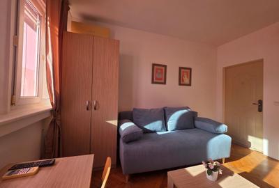 Garsonieră semidecomandată în P-ța Universității - 5