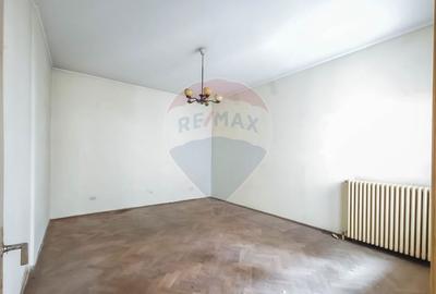 Apartament cu 3 camere semidecomandat în Magheru - 7