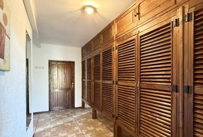 Casă individuală cu 6 camere cu Garaj în Livadea - 32