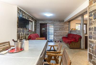 Casa de vacanta | Pensiune 3 Margarete | FUNDATA, BRASOV| COMISION 0 | - 31