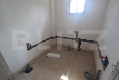 Casa 140mp,curte si teren imprejmuit 800mp,+teren extravilan 2ha, zona Monor - 11