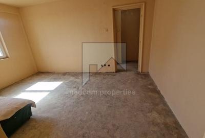 Vanzare apartament 3 camere - 1