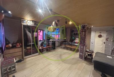 Casă individuală cu 4 camere cu Canalizare în Hipodrom 3 - 4